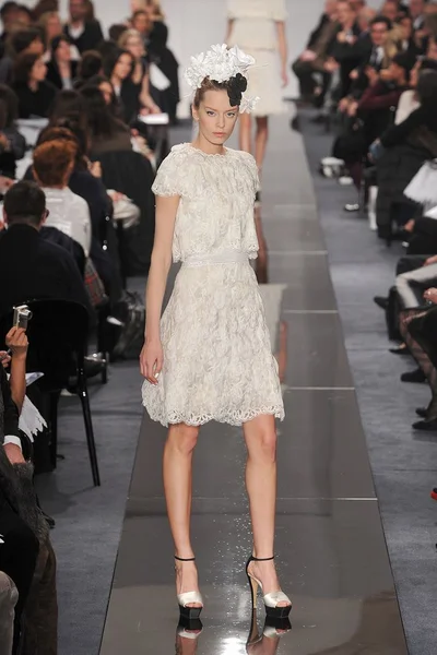Look 34
